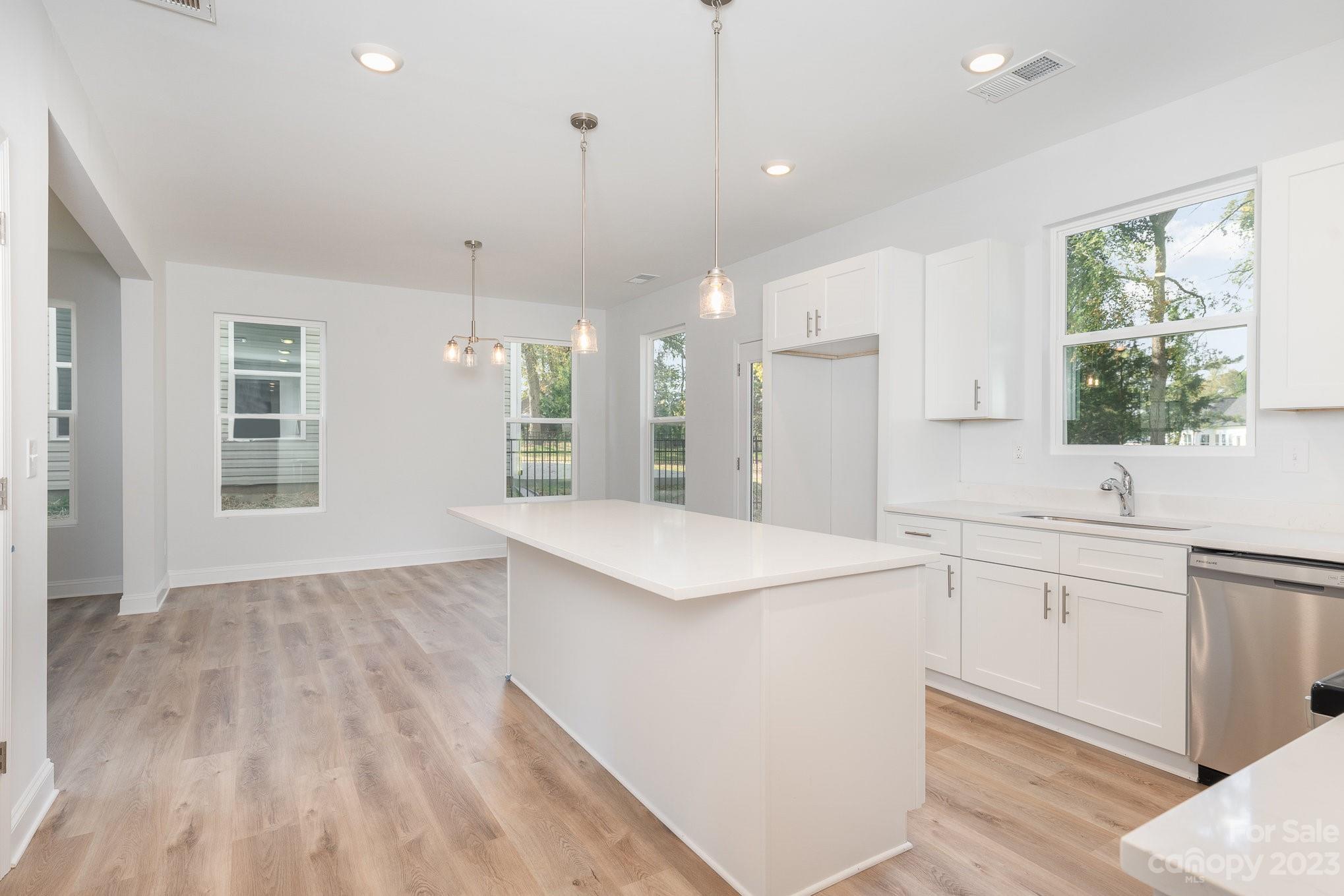 1010 Helms Road Charlotte, NC 28214 - Photo 12 of 43 Gallery Image 12