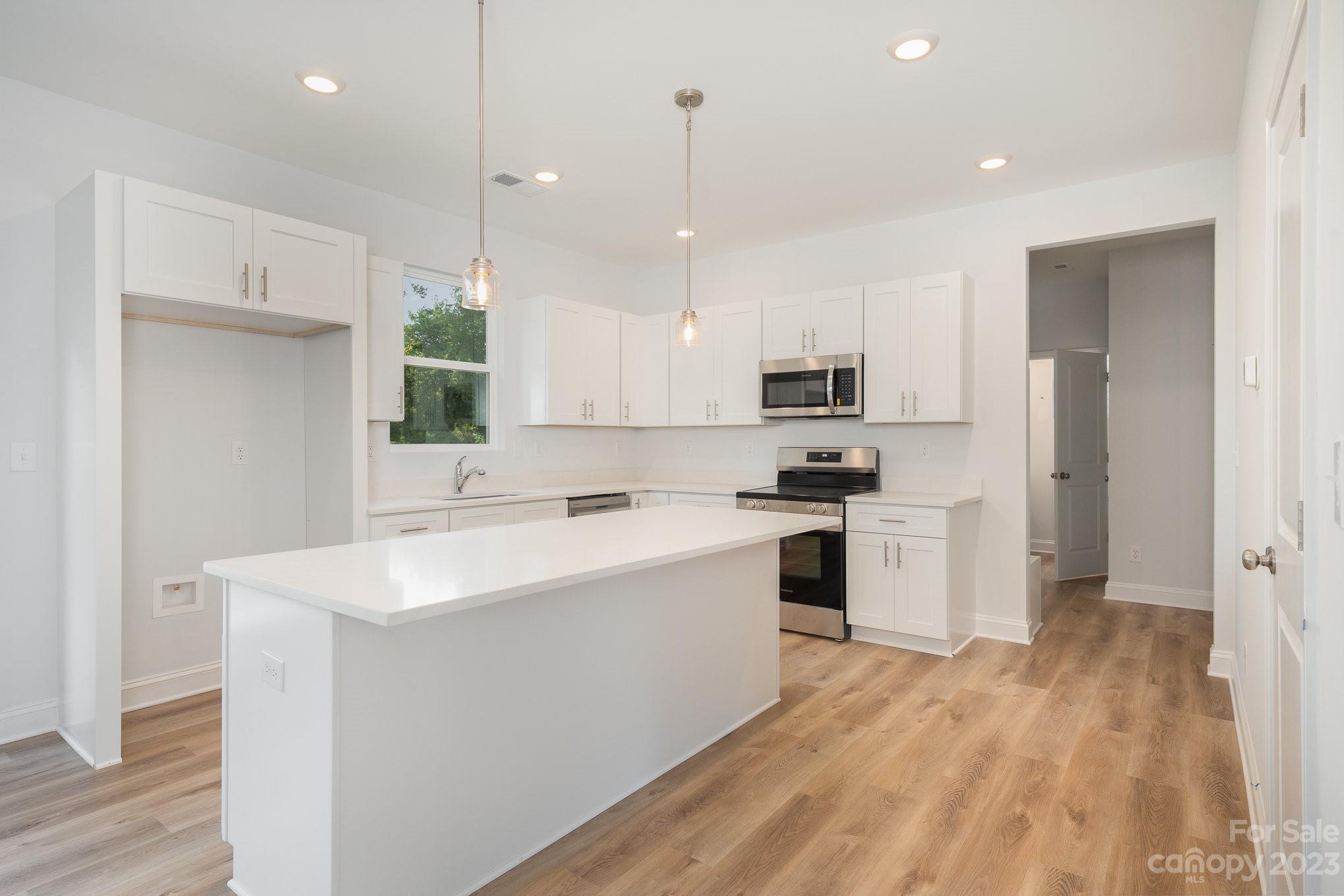 1010 Helms Road Charlotte, NC 28214 - Photo 13 of 43 Gallery Image 13