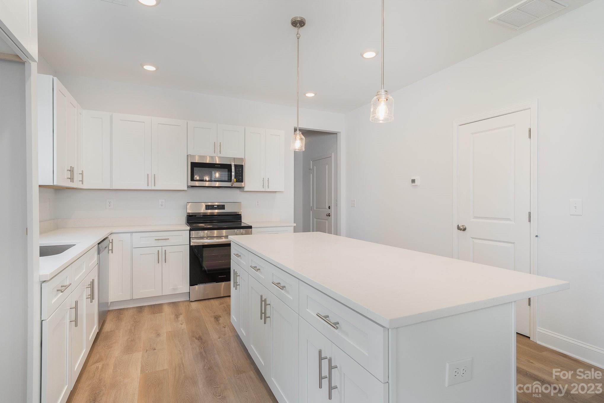 1010 Helms Road Charlotte, NC 28214 - Photo 14 of 43 Gallery Image 14