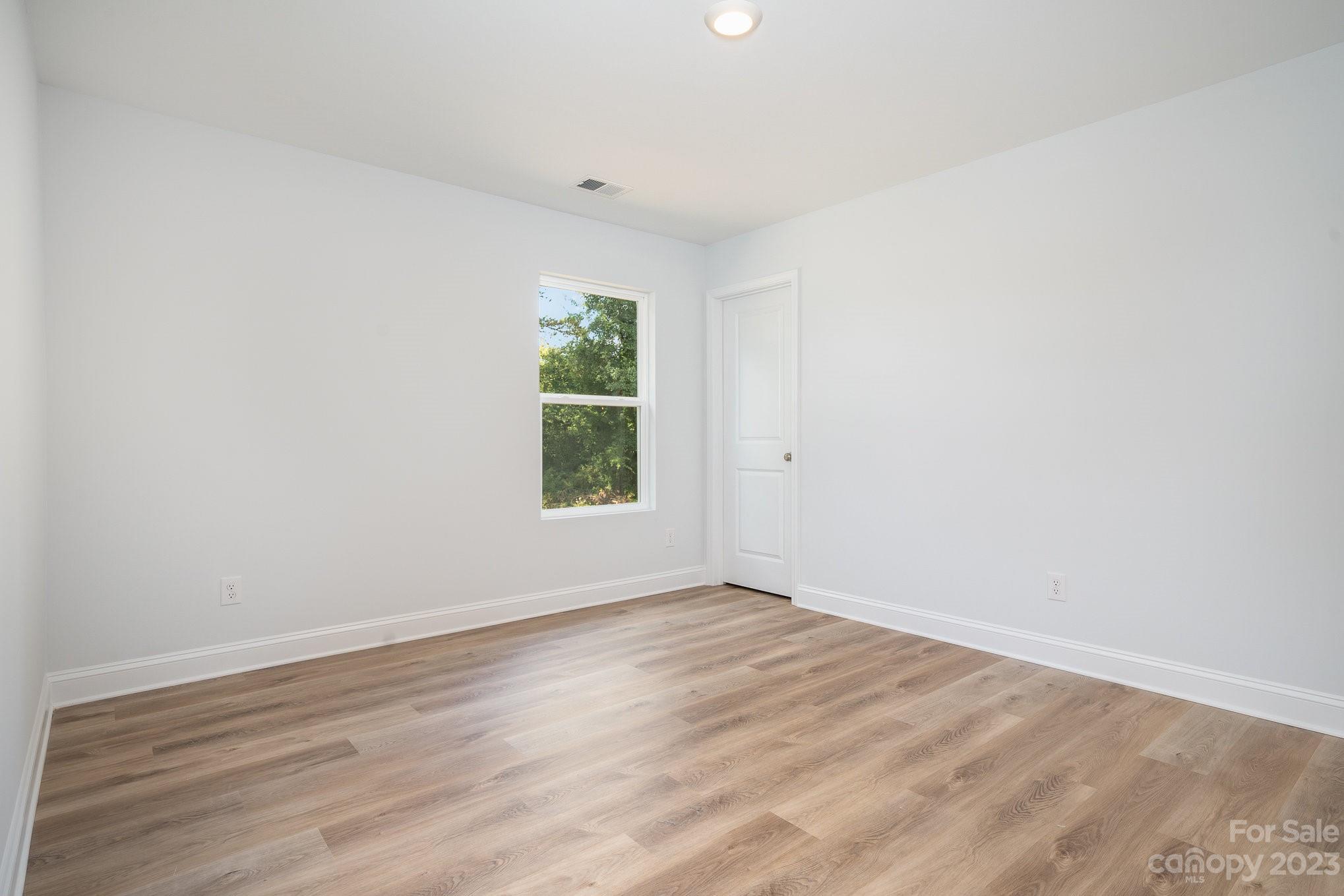 1010 Helms Road Charlotte, NC 28214 - Photo 21 of 43 Gallery Image 21