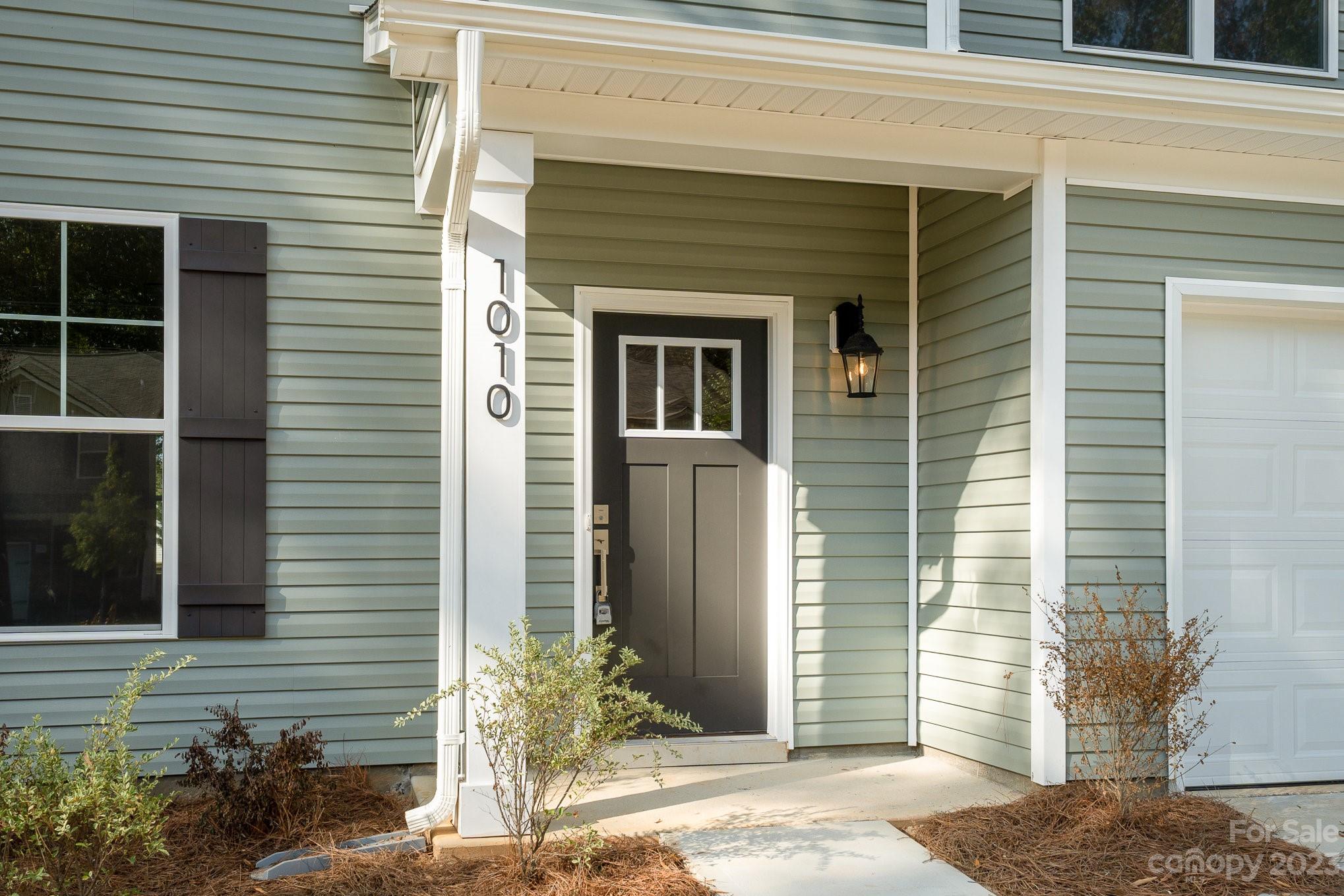 1010 Helms Road Charlotte, NC 28214 - Photo 4 of 43 Gallery Image 4