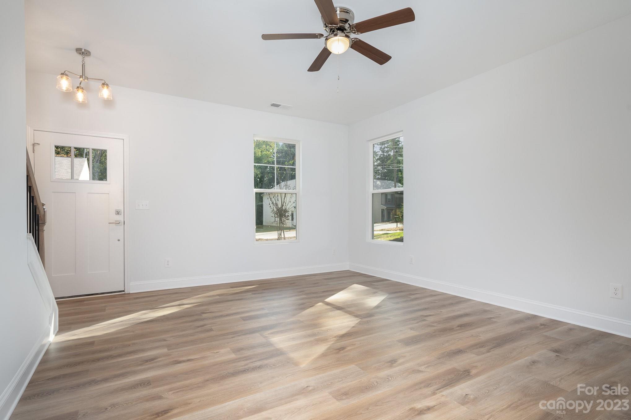 1010 Helms Road Charlotte, NC 28214 - Photo 5 of 43 Gallery Image 5