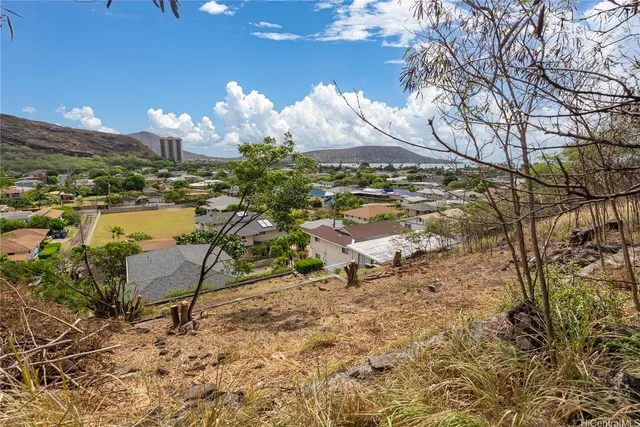 $3,500,000 | 298 Moomuku Place, Honolulu, HI 96821