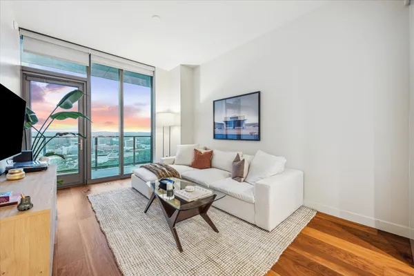 $3,200 | 44 East Avenue, Unit 2304, Austin, TX 78701