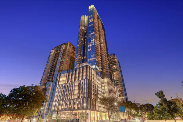 $3,200 | 44 East Avenue, Unit 2304, Austin, TX 78701