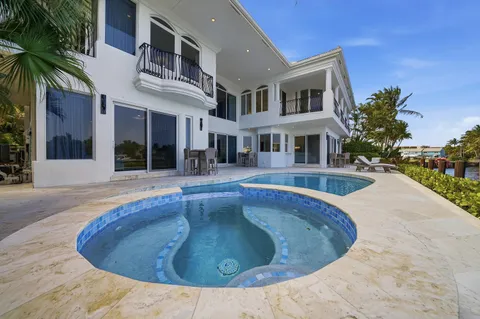 $5,995,000 | 5600 Coastal Drive, Boca Raton, FL 33487