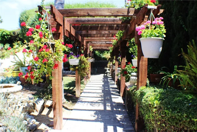 $2,099,000 | 3943 Exultant Drive, Rancho Palos Verdes, CA 90275