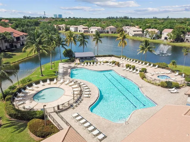 $2,700 | 10730 Northwest 14th Street, Unit 167, Plantation, FL 33322