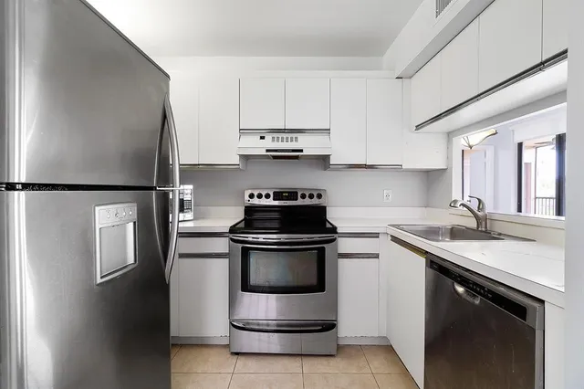 $2,700 | 10730 Northwest 14th Street, Unit 167, Plantation, FL 33322