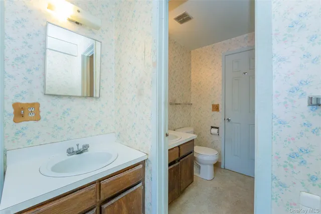 $275,000 | 502 Holly Stream Court, Brewster, NY 10509