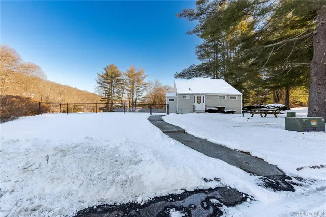 $275,000 | 502 Holly Stream Court, Brewster, NY 10509