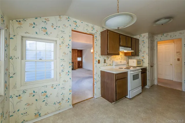 $275,000 | 502 Holly Stream Court, Brewster, NY 10509