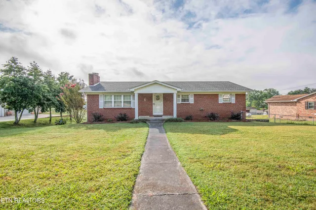 $369,900 | 7224 Ridgeview Road, Corryton, TN 37721