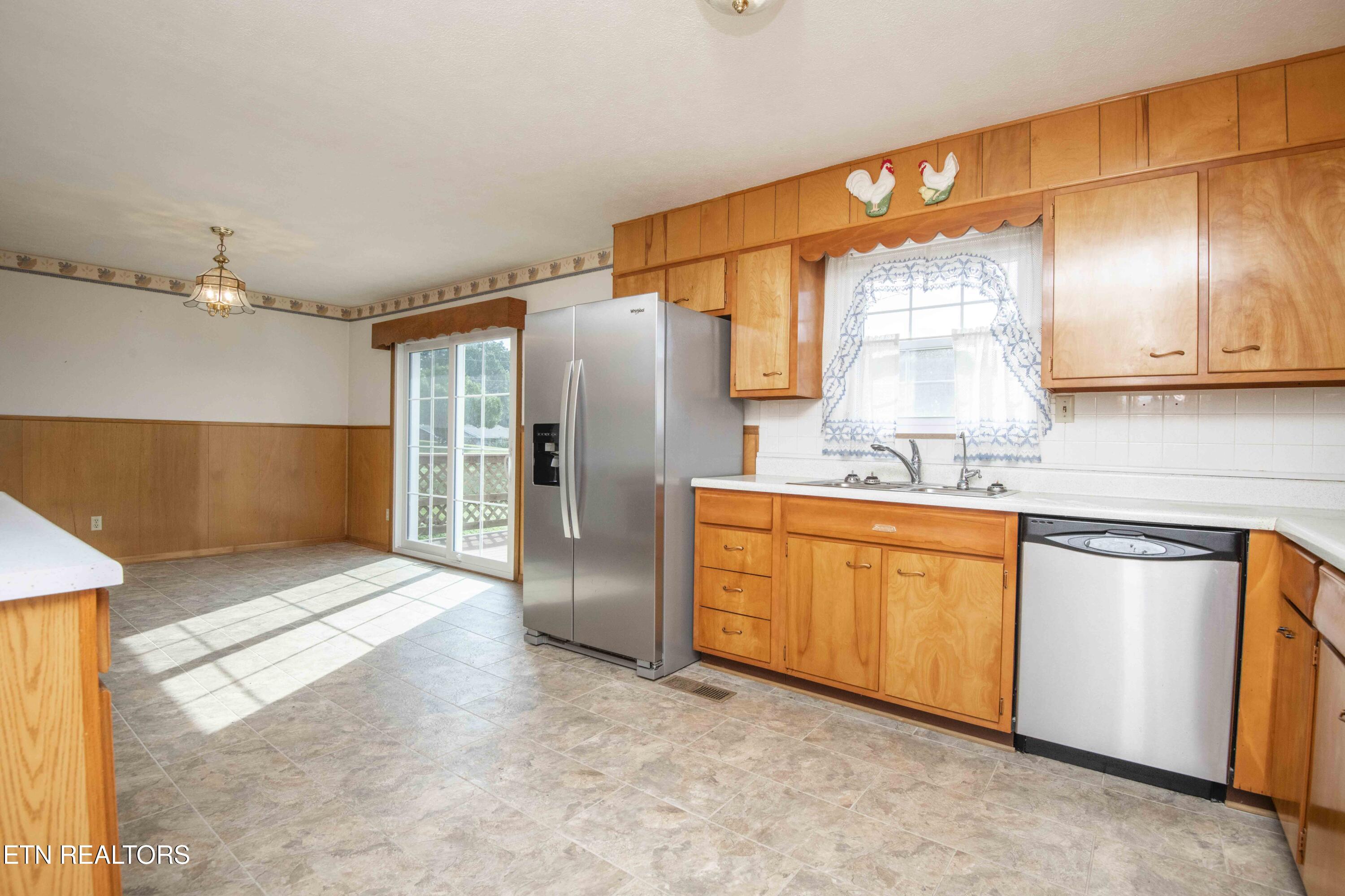 7224 Ridgeview Road Corryton, TN 37721 - Photo 18 of 60 kitchen 2_1