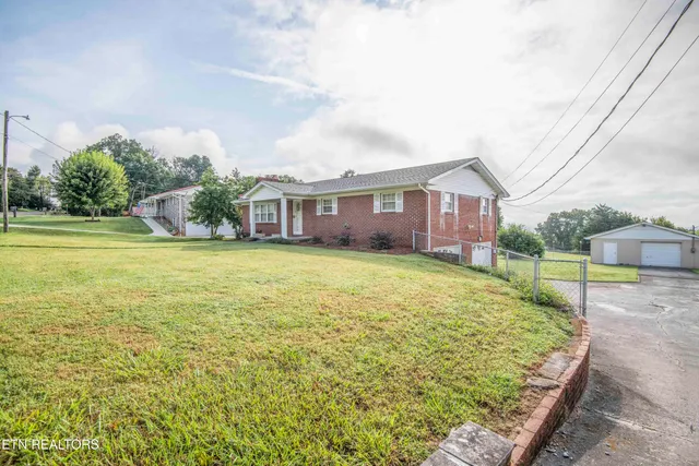 $369,900 | 7224 Ridgeview Road, Corryton, TN 37721