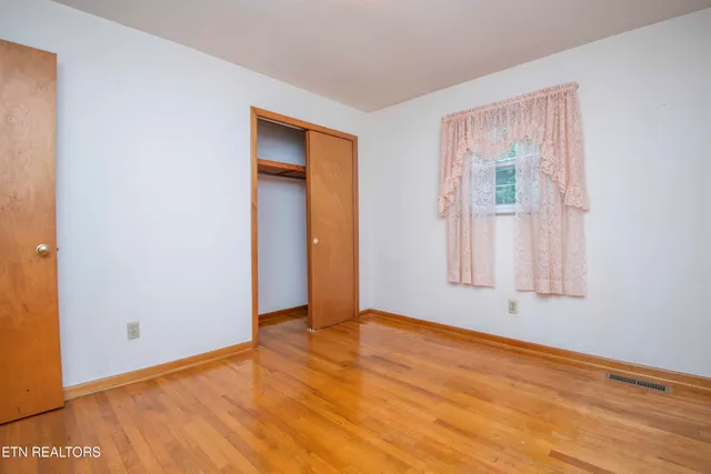 $369,900 | 7224 Ridgeview Road, Corryton, TN 37721