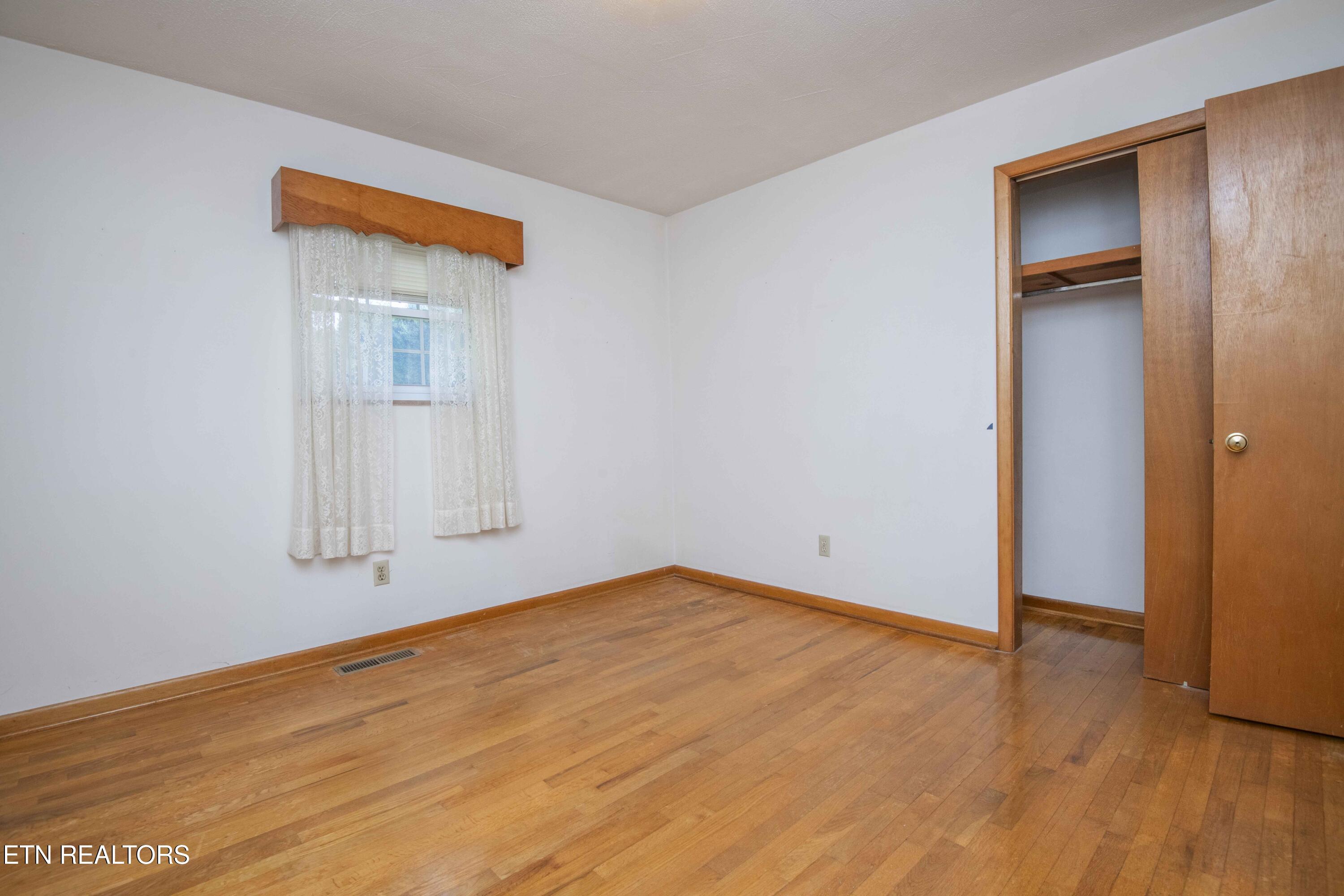 7224 Ridgeview Road Corryton, TN 37721 - Photo 36 of 60 Bedroom 3