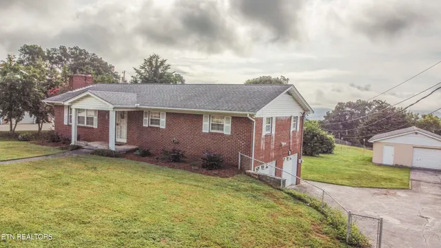 $369,900 | 7224 Ridgeview Road, Corryton, TN 37721