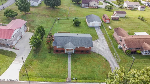 $369,900 | 7224 Ridgeview Road, Corryton, TN 37721