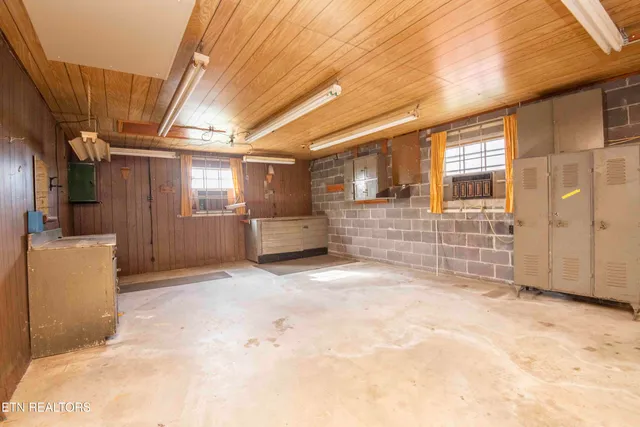 $369,900 | 7224 Ridgeview Road, Corryton, TN 37721