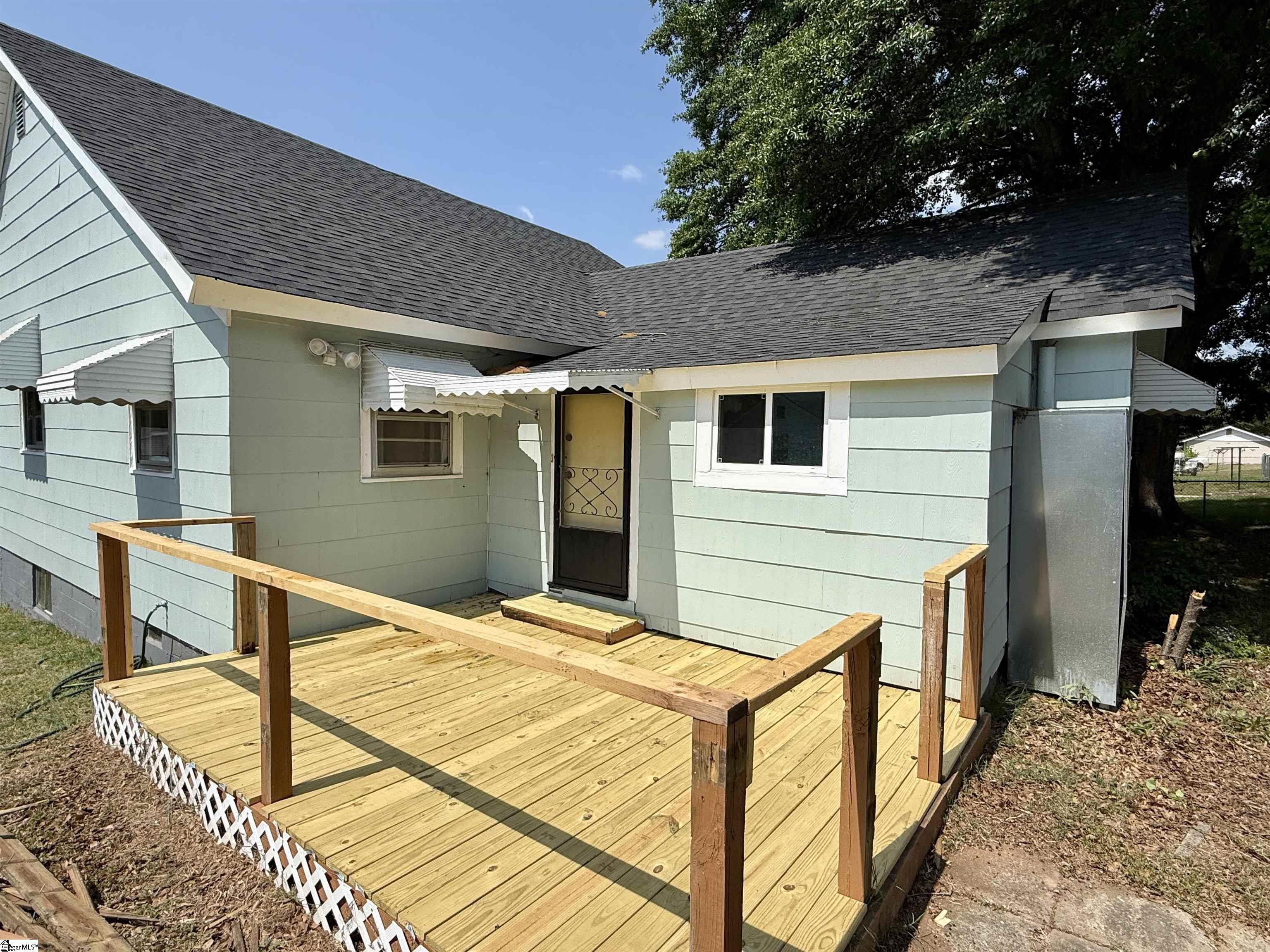 8 Brock Street Pelzer, SC 29669 - Photo 2 of 22