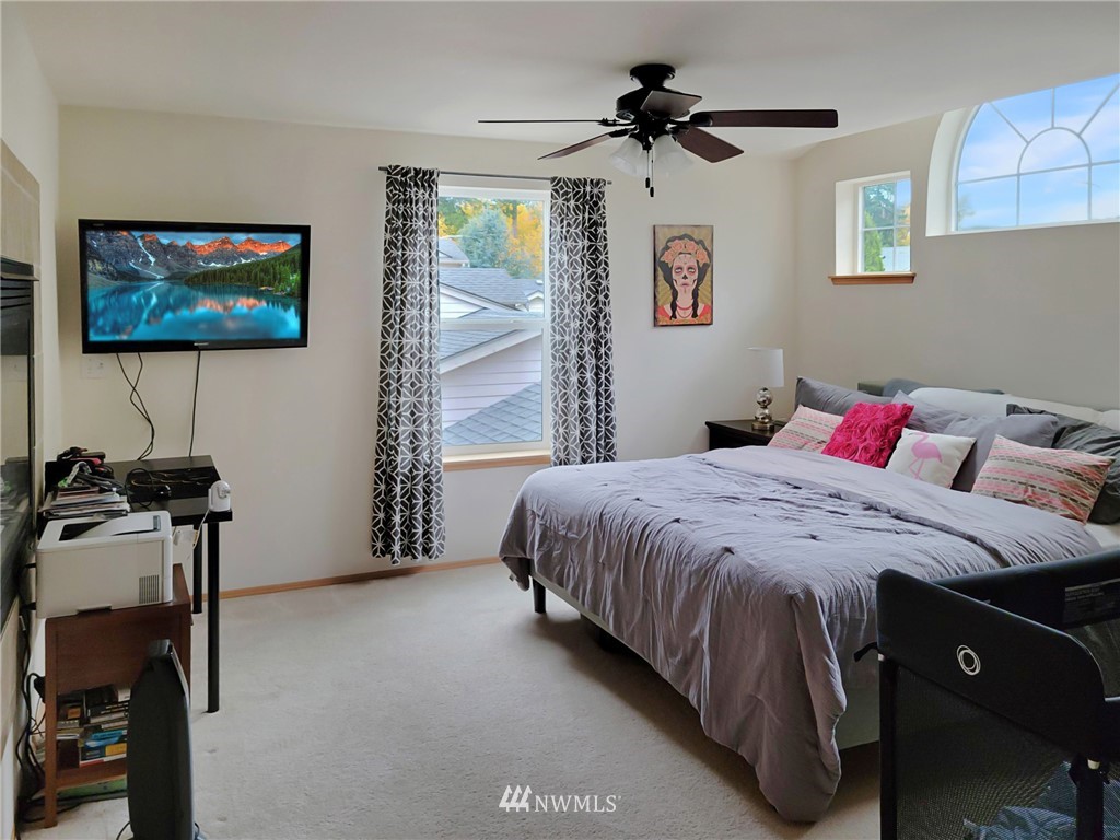 5605 Southeast 1st Place Renton, WA 98059 - Photo 20 of 32 Gallery Image 20