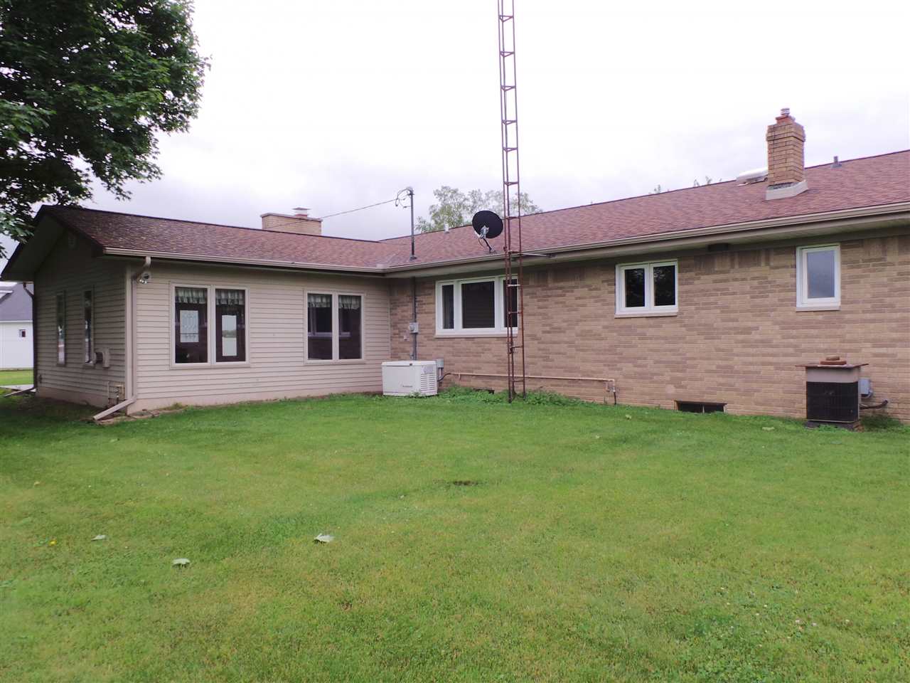 17575 Briggs Road Chesaning, MI 48616 - Photo 6 of 28 31383088-5.JPG
