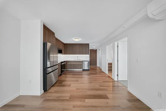 $3,300 | 1500 Rycroft Street, Unit 4103R, Honolulu, HI 96814