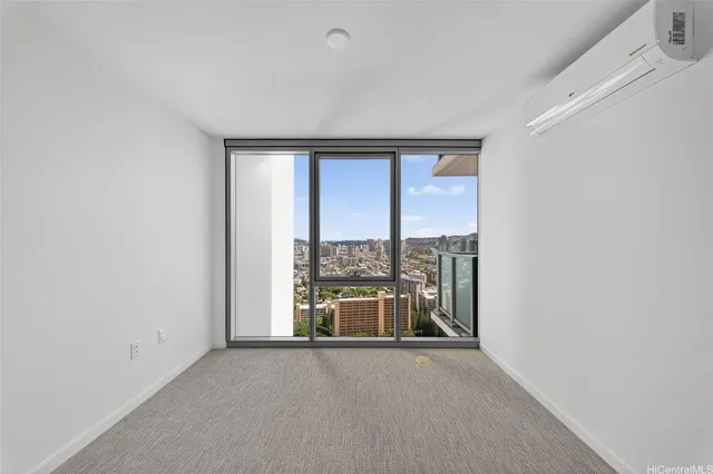 $3,300 | 1500 Rycroft Street, Unit 4103R, Honolulu, HI 96814