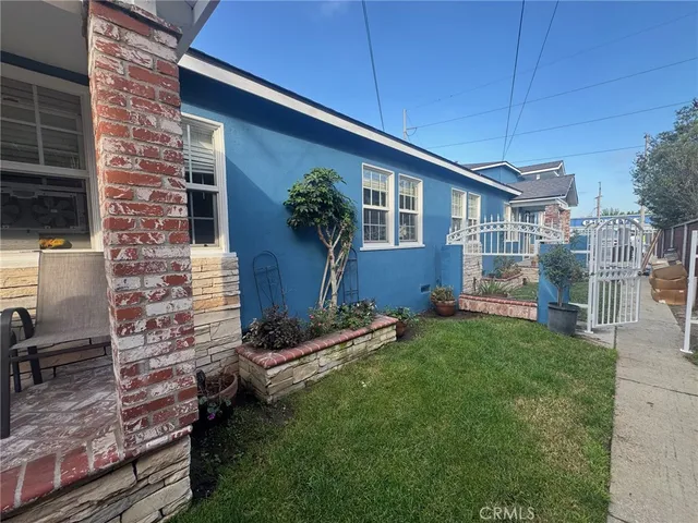 $1,190,000 | 5126 West El Segundo Boulevard, Hawthorne, CA 90250