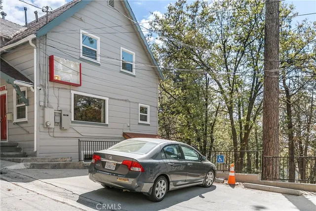 $1,298,000 | 2726 View Drive, Running Springs, CA 92382