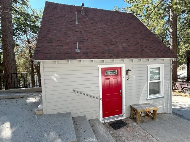 $1,298,000 | 2726 View Drive, Running Springs, CA 92382