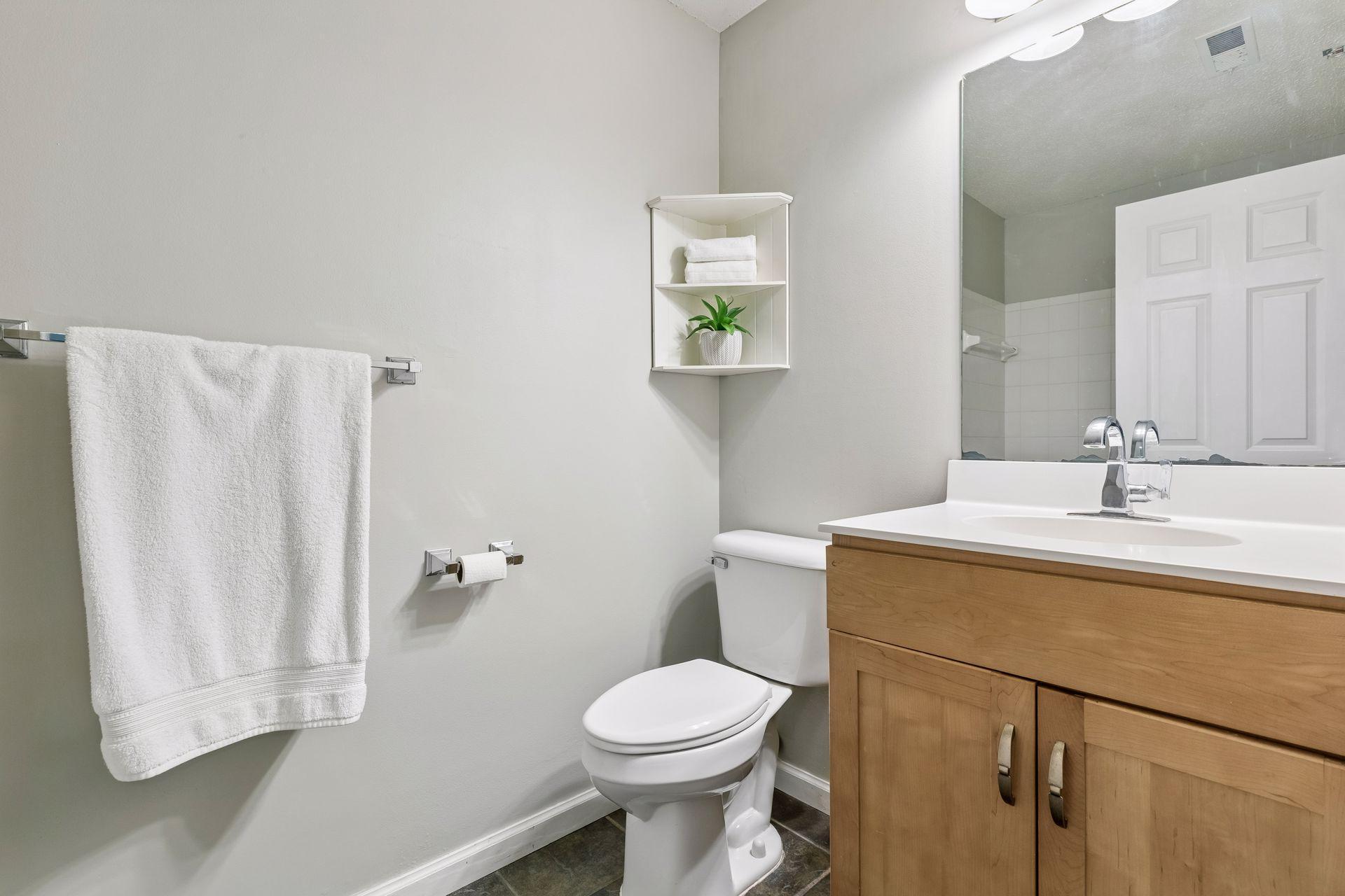 6155 Chasewood Parkway, Unit 1 Minnetonka, MN 55343 - Photo 27 of 40 Gallery Image 27