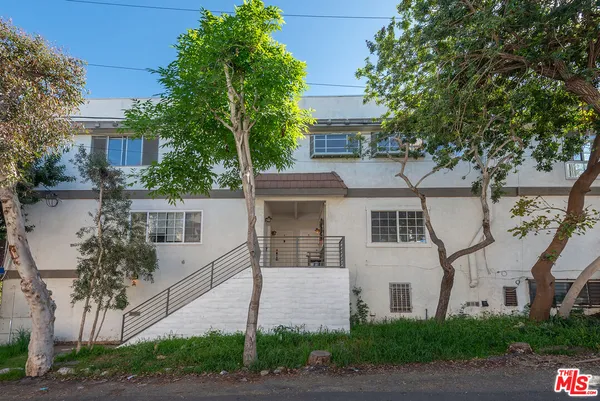 $3,995,000 | 3900 Pacific Avenue, Marina del Rey, CA 90292