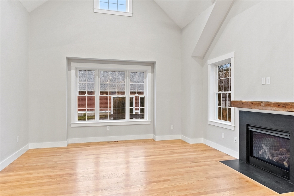 14 Robinson Road, Unit 1 Littleton, MA 01460 - Photo 10 of 39 Gallery Image 10