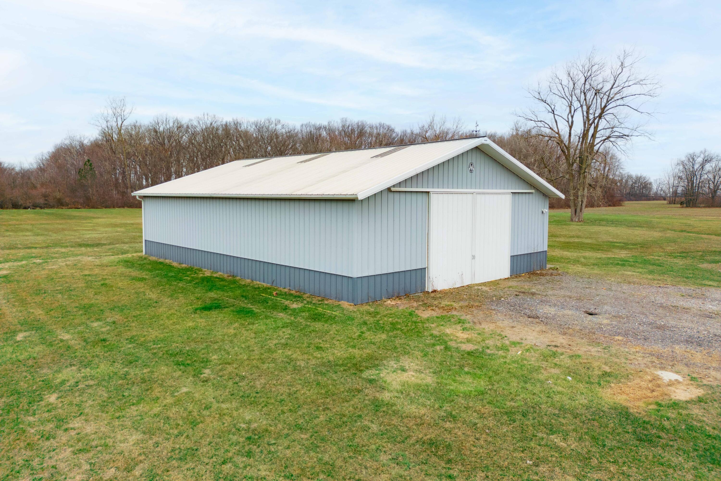 12215 Crossman Street Carleton, MI 48117 - Photo 4 of 41 12215 Crossman Rd, Carleton (4 of 41)