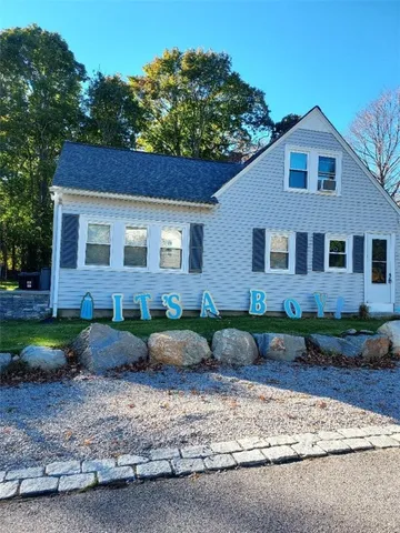 $649,900 | 25 Thomas Street, North Kingstown, RI 02852