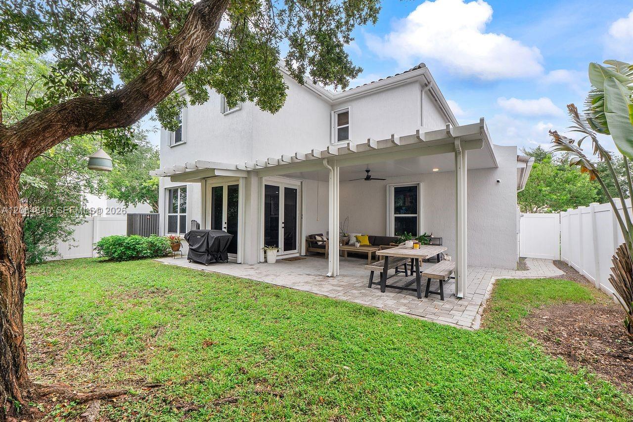 17116 Southwest 92nd Street Miami, FL 33196 - Photo 10 of 51
