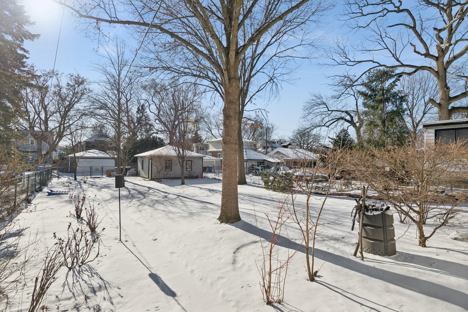 2233 West Greenleaf Avenue Chicago, IL 60645 - Photo 20 of 23 a view of a outdoor space