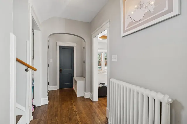 $650,000 | 2233 West Greenleaf Avenue, Chicago, IL 60645