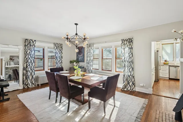 $650,000 | 2233 West Greenleaf Avenue, Chicago, IL 60645