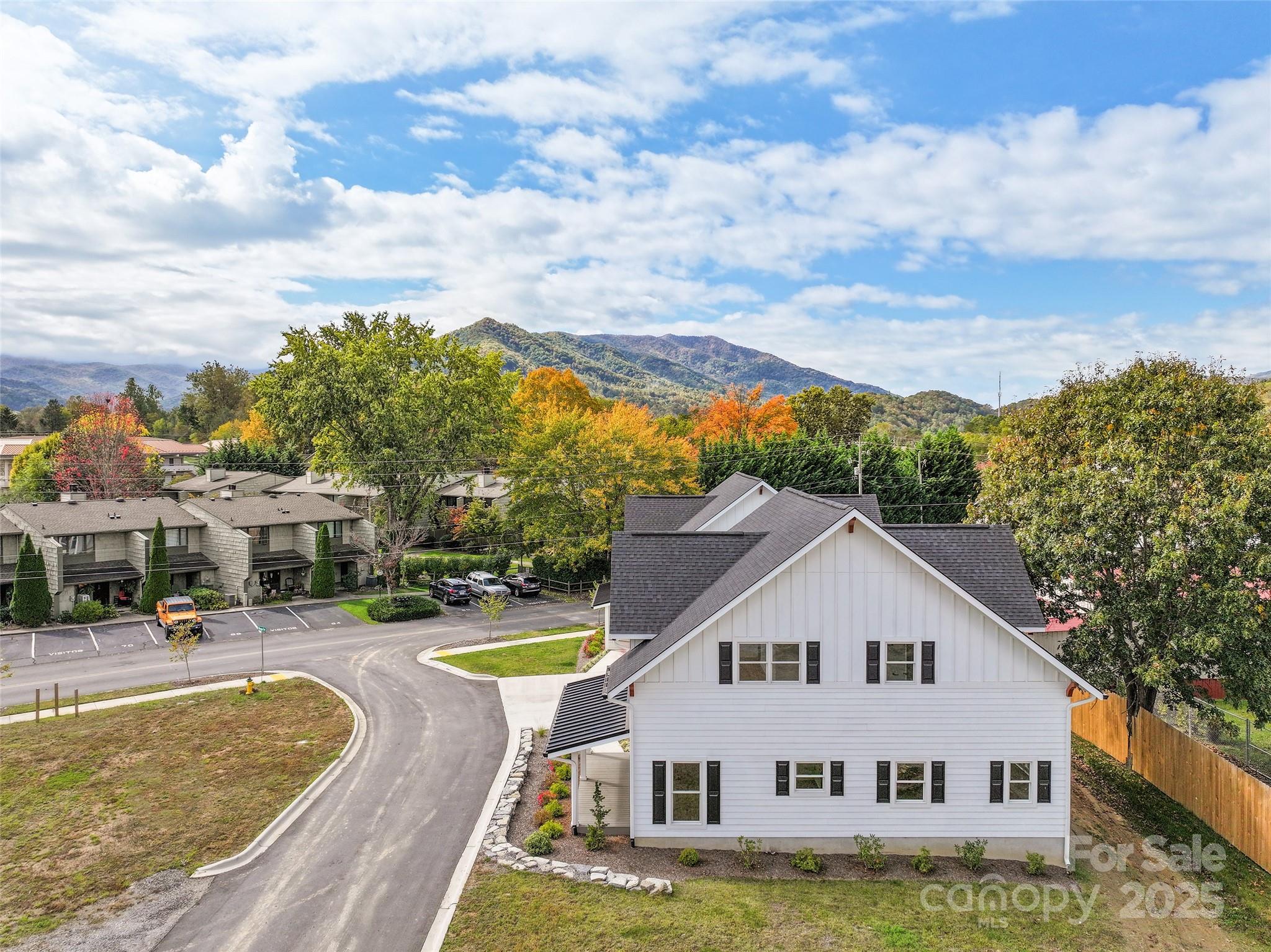 15 Riemar Lane Waynesville, NC 28786 - Photo 5 of 40