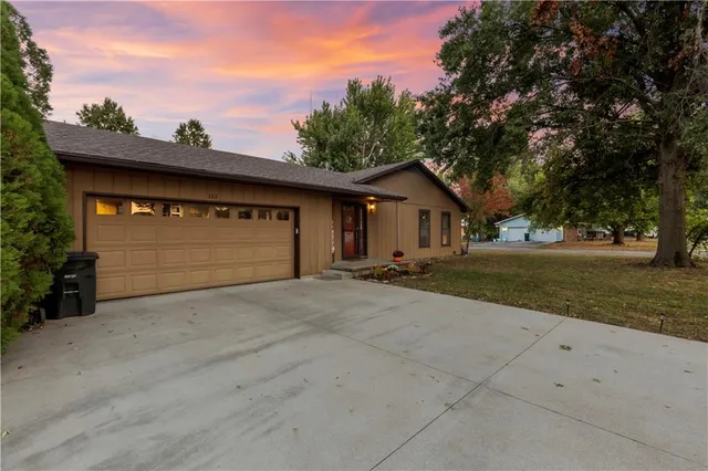 $240,000 | 113 East Hardin Place, Nevada, MO 64772