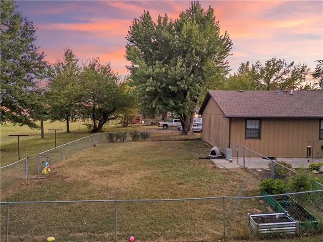 $240,000 | 113 East Hardin Place, Nevada, MO 64772