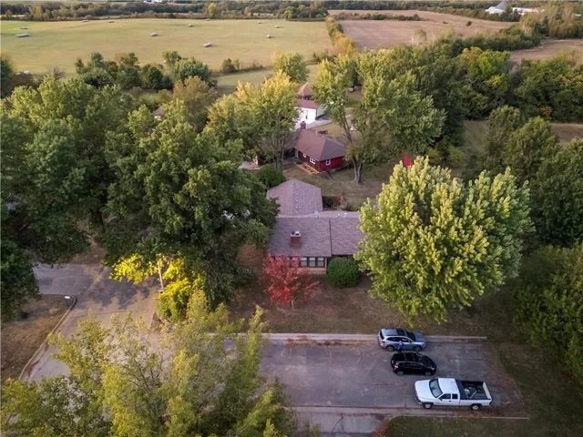 $240,000 | 113 East Hardin Place, Nevada, MO 64772