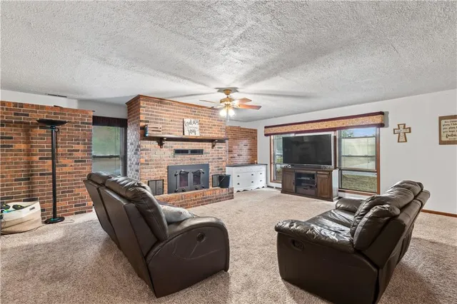 $240,000 | 113 East Hardin Place, Nevada, MO 64772