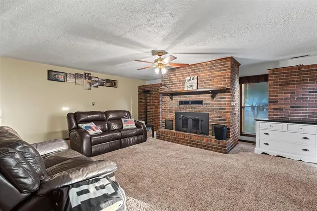 $240,000 | 113 East Hardin Place, Nevada, MO 64772