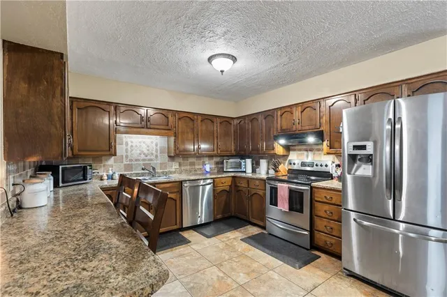 $240,000 | 113 East Hardin Place, Nevada, MO 64772