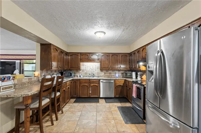 $240,000 | 113 East Hardin Place, Nevada, MO 64772