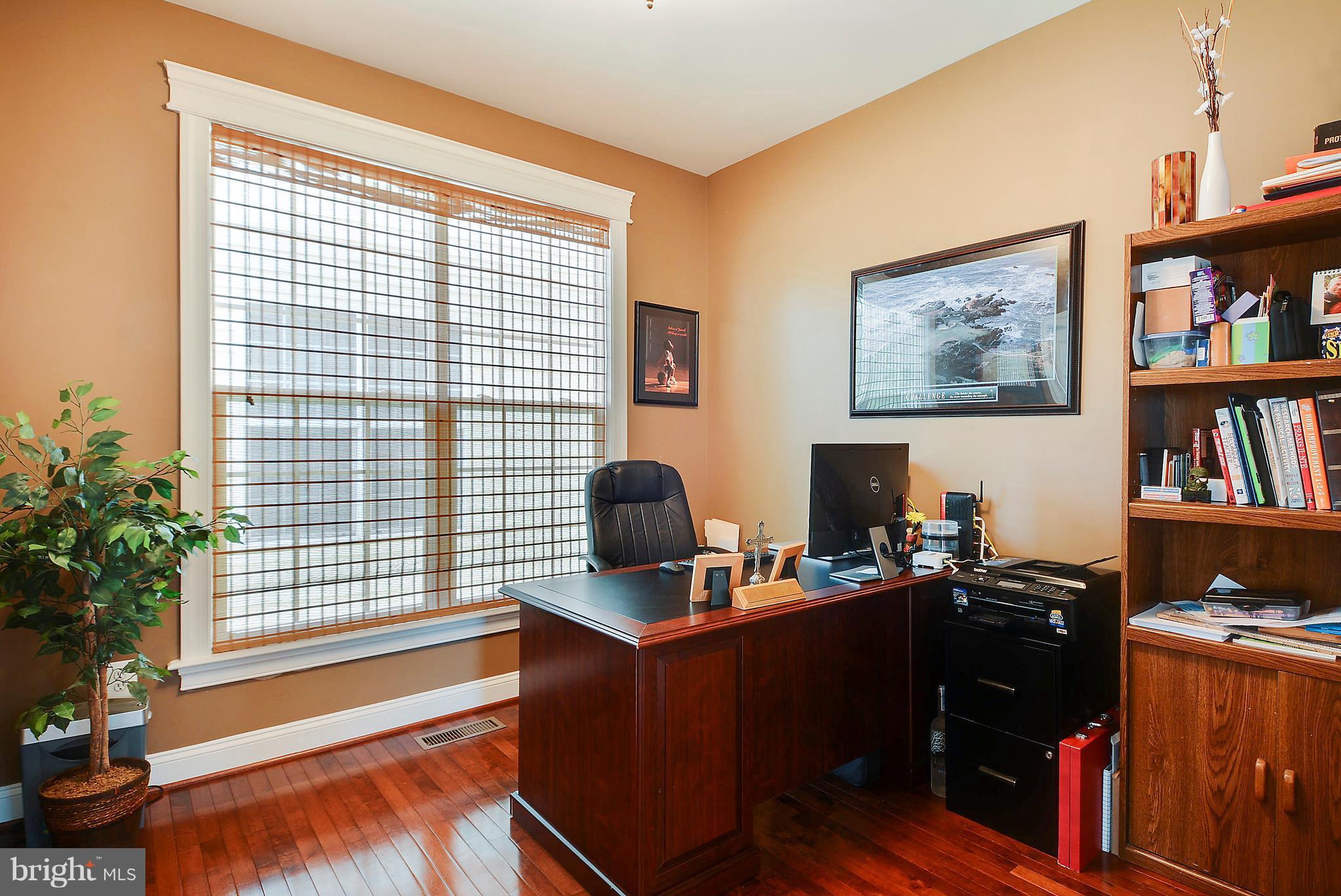 12124 Cypress Spring Road Clarksburg, MD 20871 - Photo 20 of 30 Den/ Office